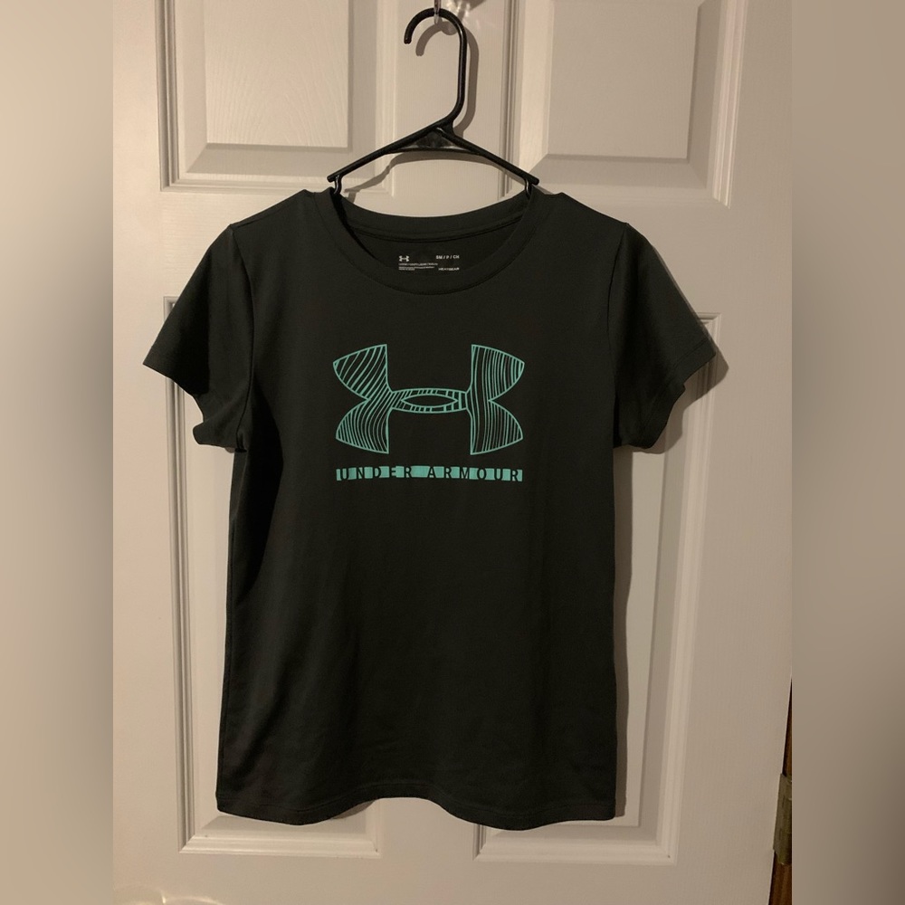UNDER ARMOUR T-shirt size Small